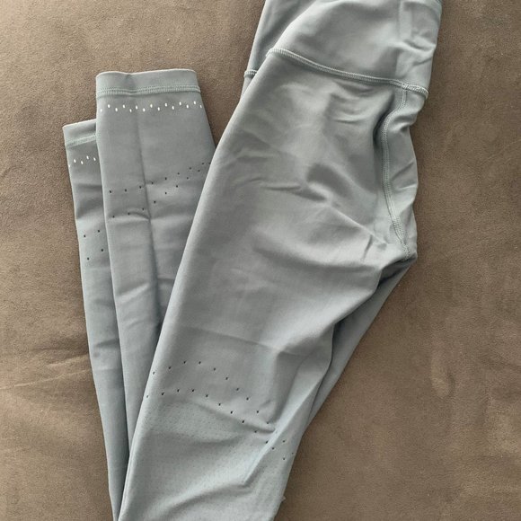 Lululemon Zone In Leggings - Picture 2 of 7